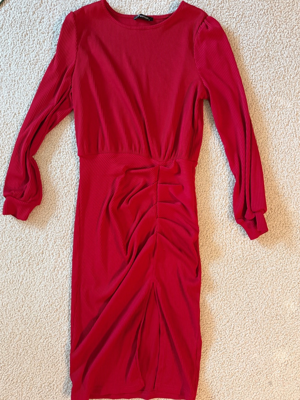 Women’s Red Ruched Long-Sleeve Dress